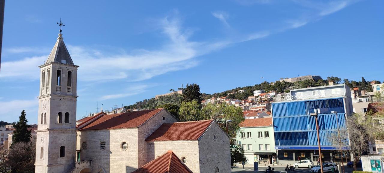 Apartment Tula Šibenik Buitenkant foto