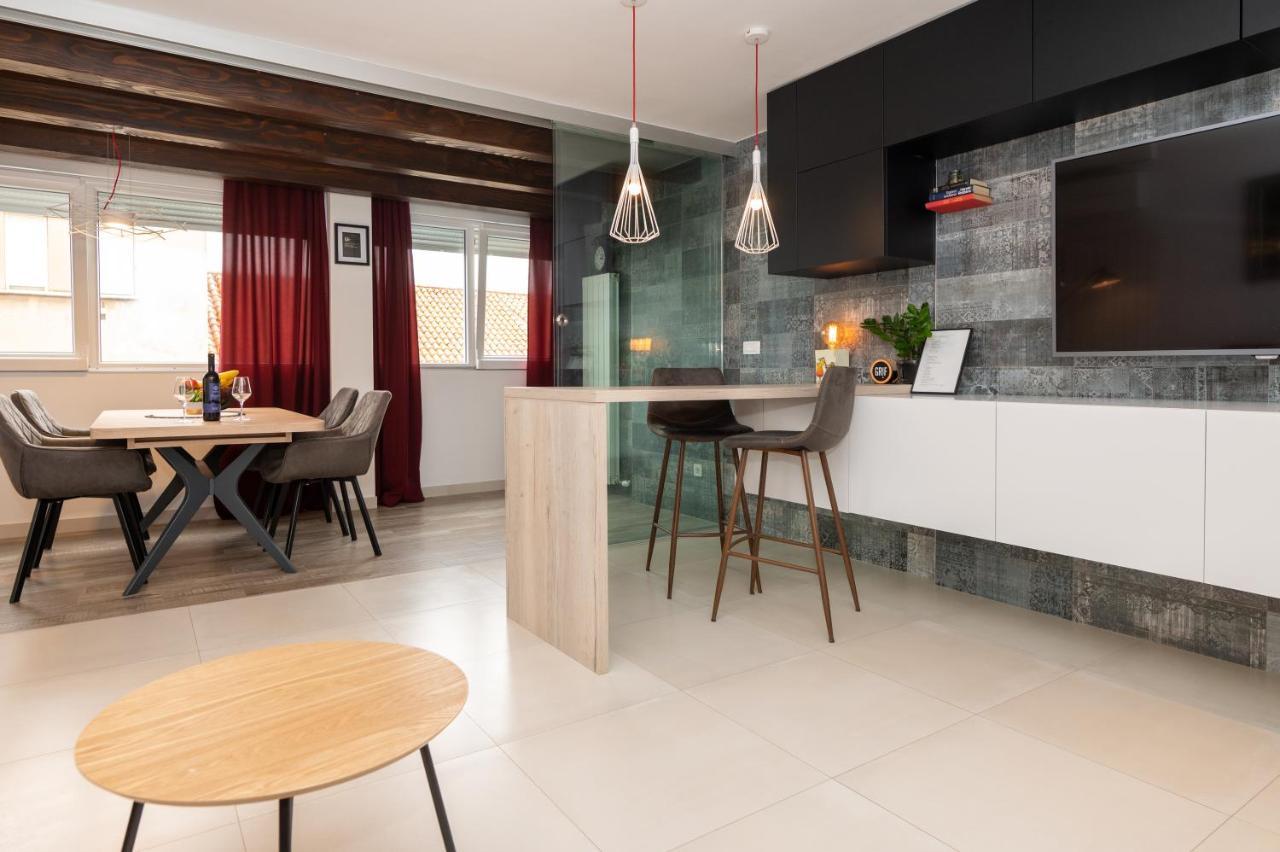 Apartment Tula Šibenik Buitenkant foto