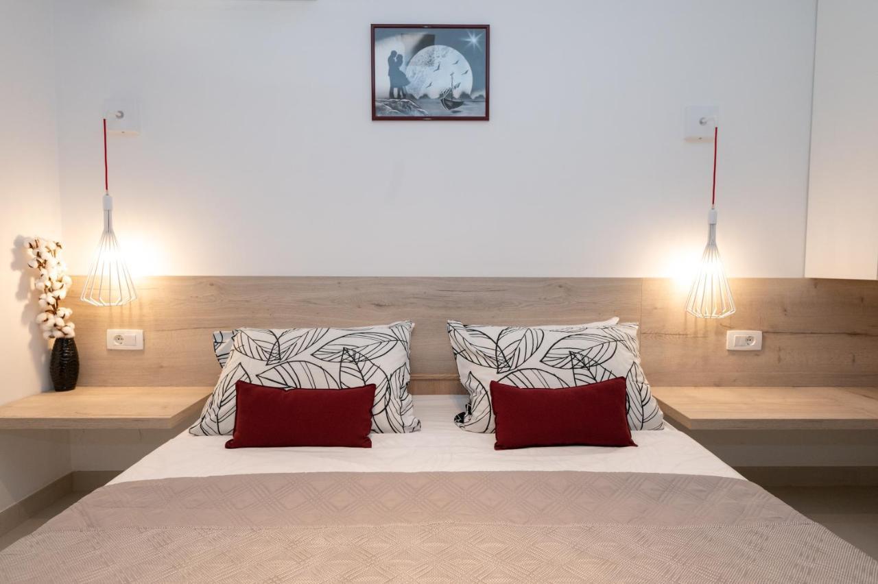 Apartment Tula Šibenik Buitenkant foto