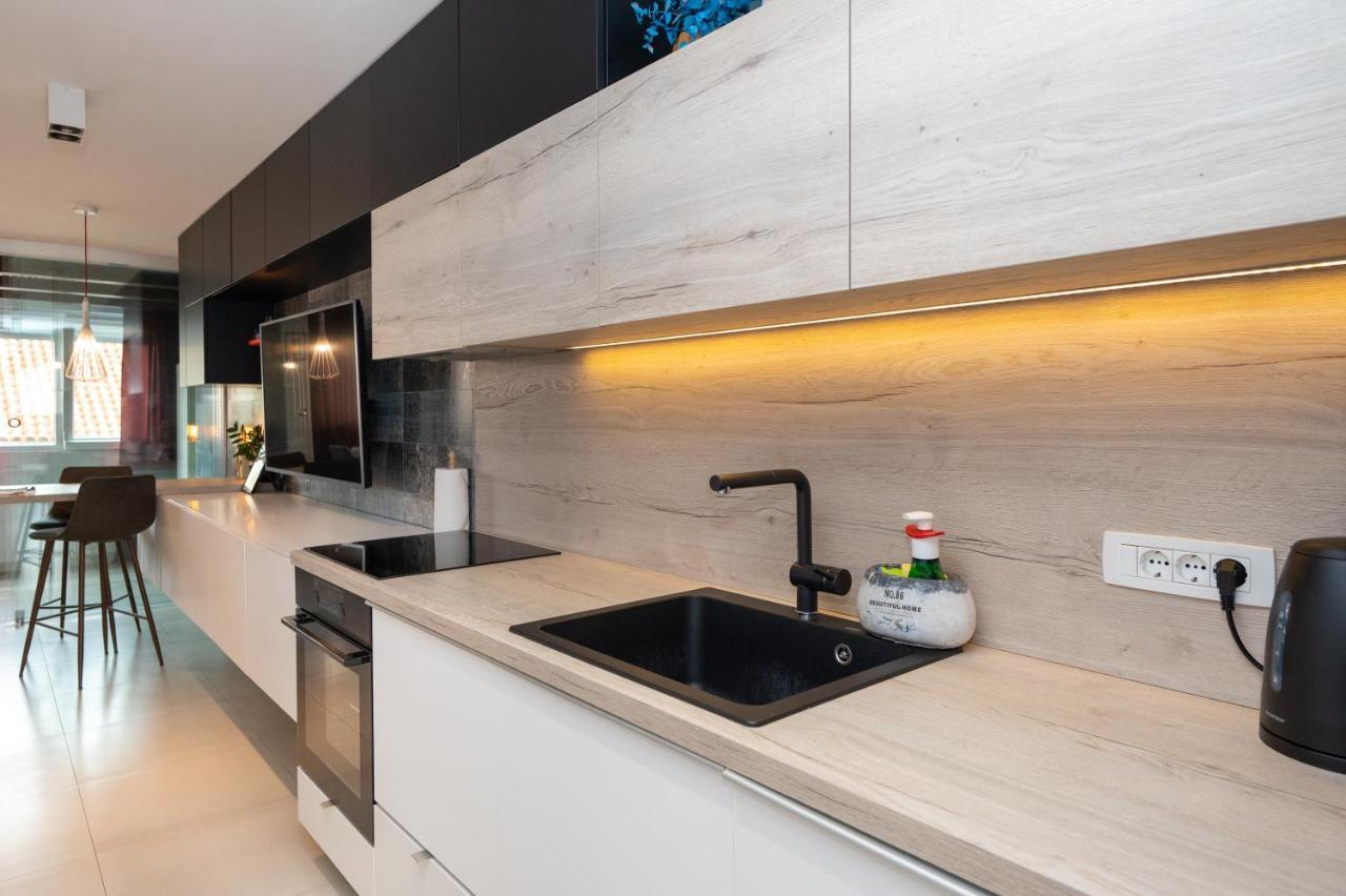 Apartment Tula Šibenik Buitenkant foto