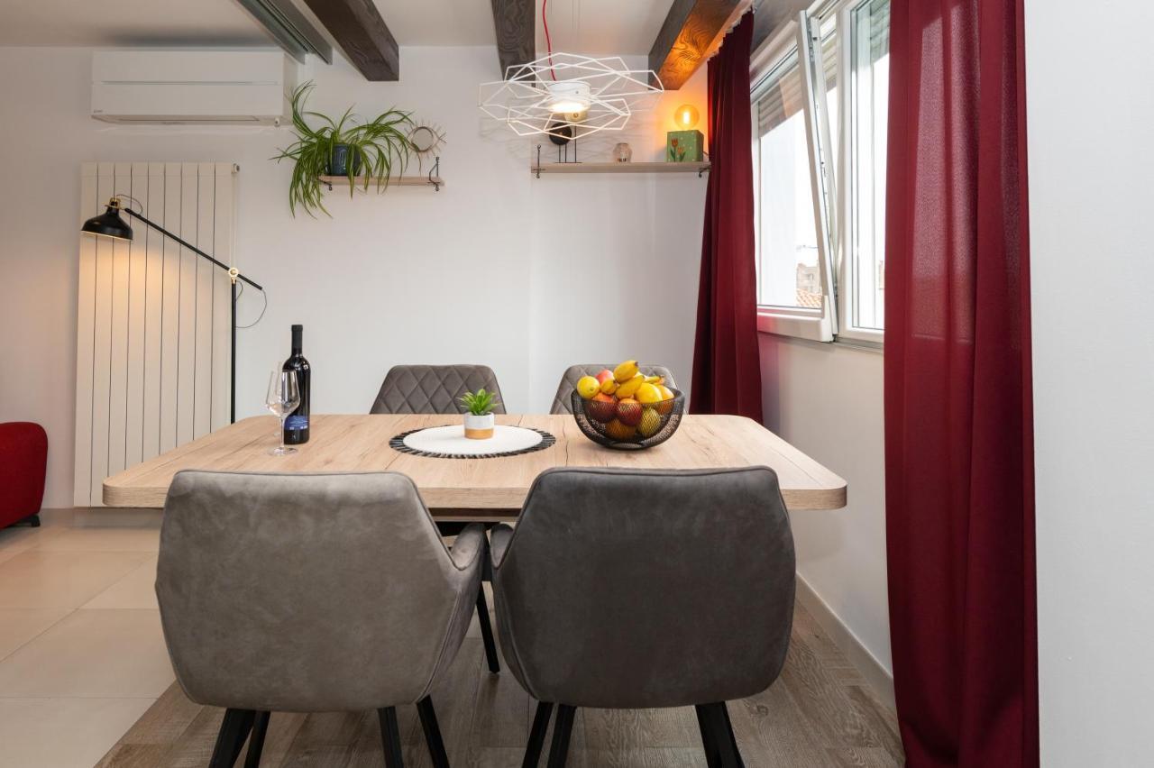 Apartment Tula Šibenik Buitenkant foto