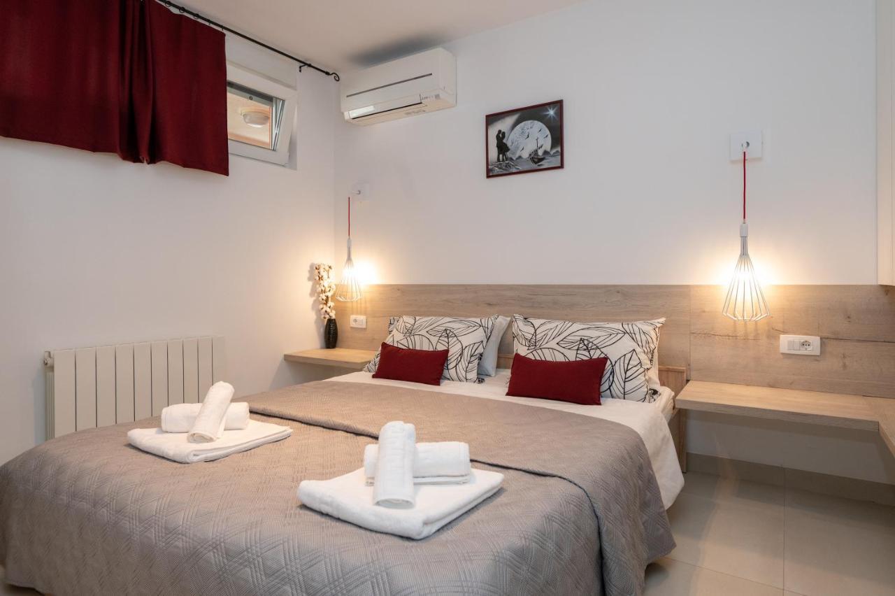 Apartment Tula Šibenik Buitenkant foto